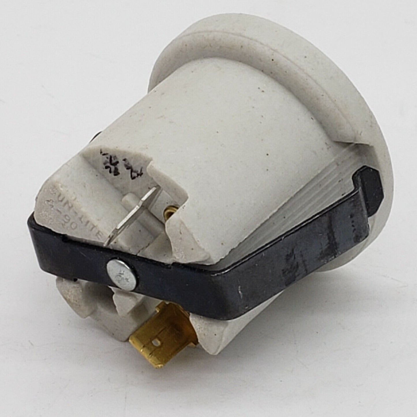 New Genuine OEM Replacement for Frigidaire Range Light Socket 316116400