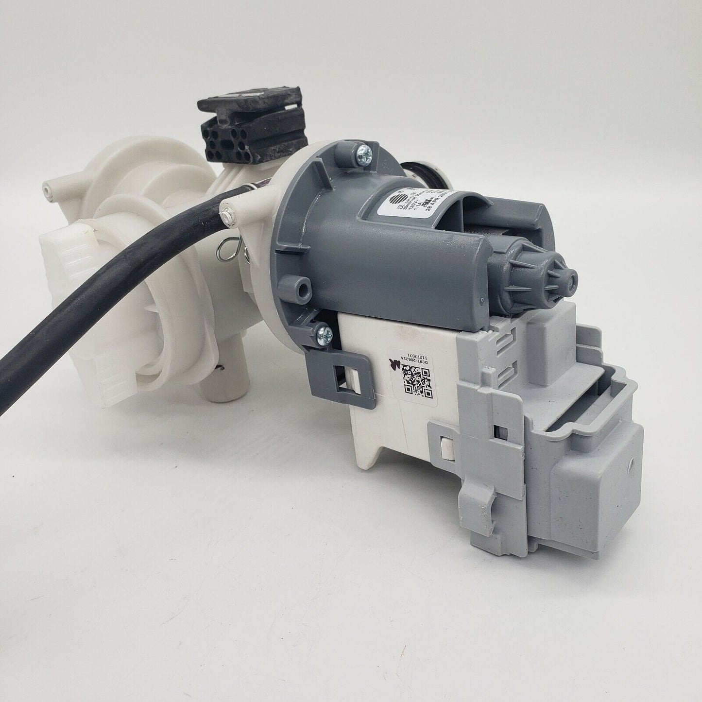 New Genuine OEM Replacement for Samsung Washer Drain Pump DC97-20621A
