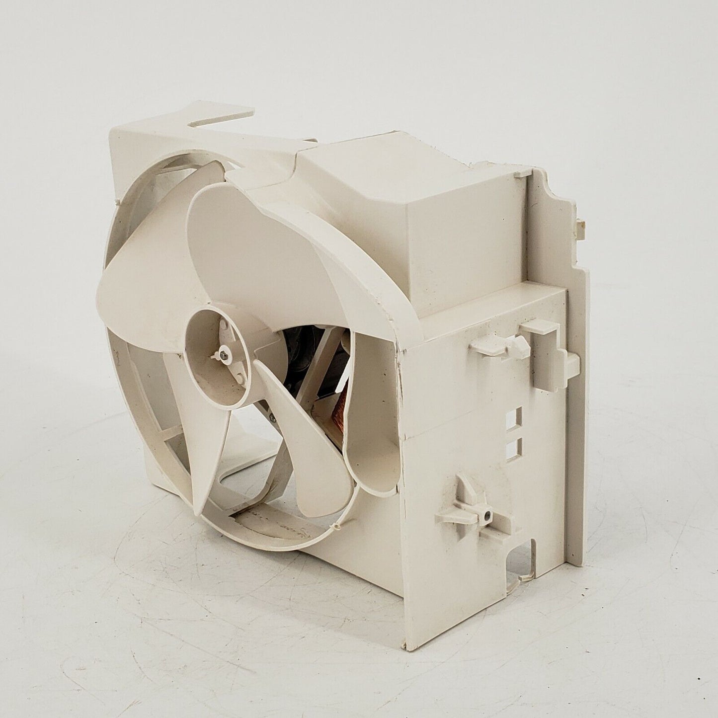 OEM Replacement for Frigidaire Microwave Motor Fan E305803