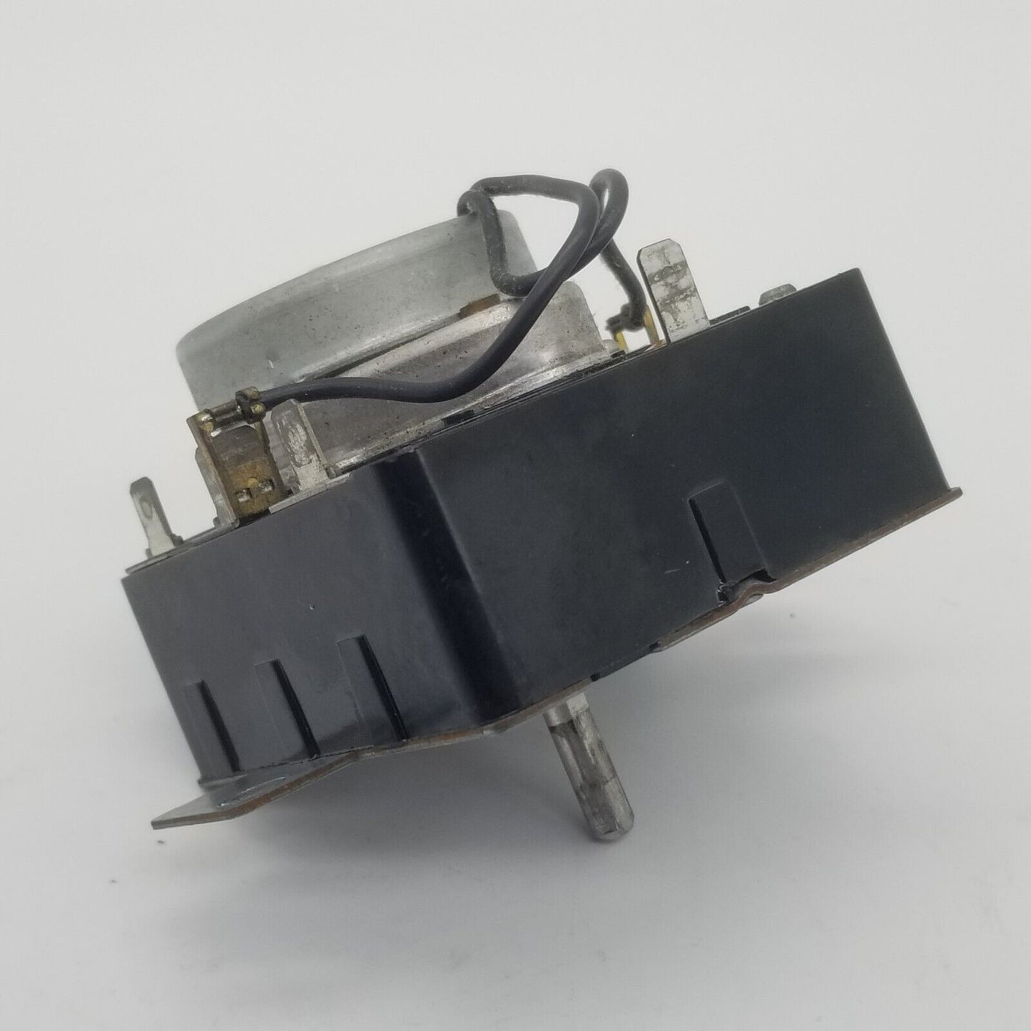 Genuine OEM Replacement for Whirlpool Dryer Timer 691079