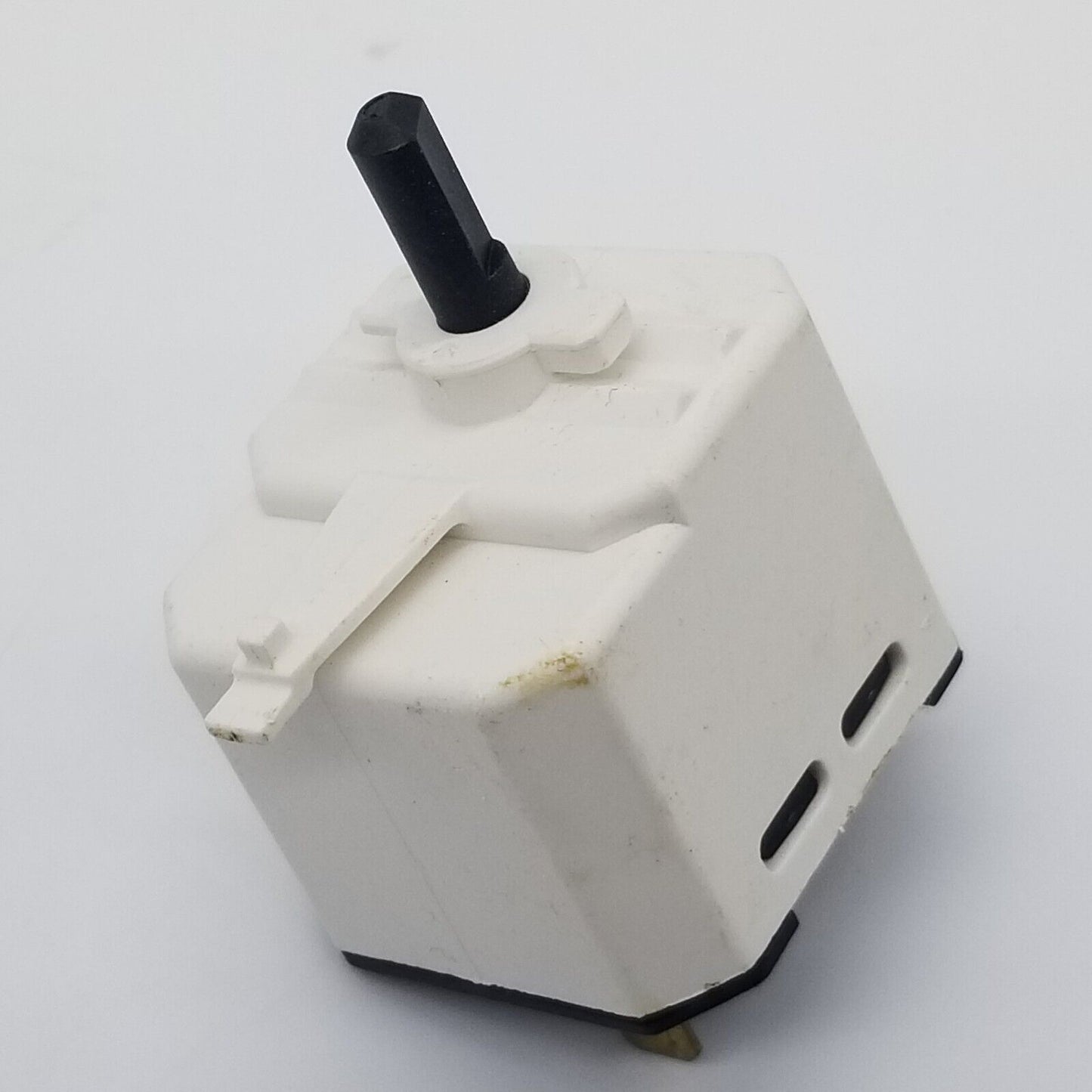 Genuine OEM Replacement for GE Dryer Buzzer Switch 254C1032P002