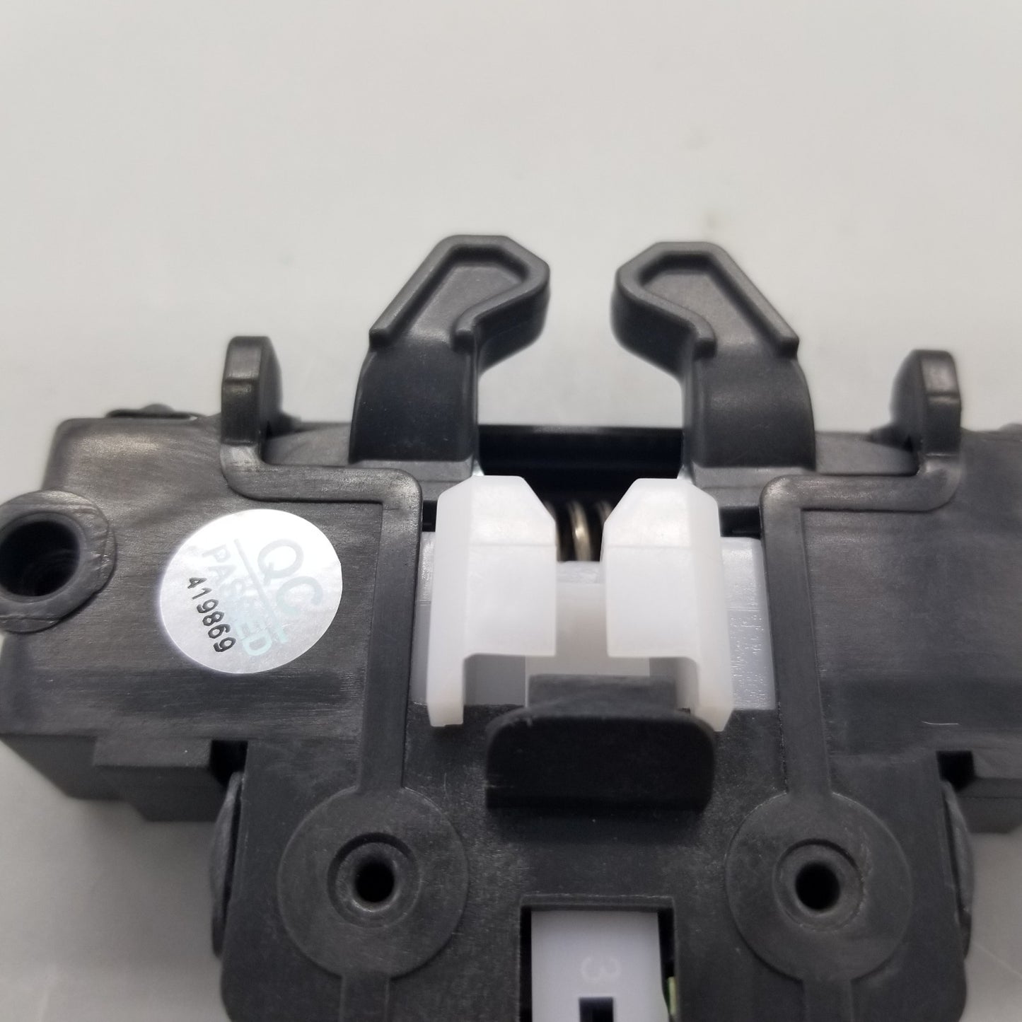 New OEM Replacement for GE Door Latch WD21X10490
