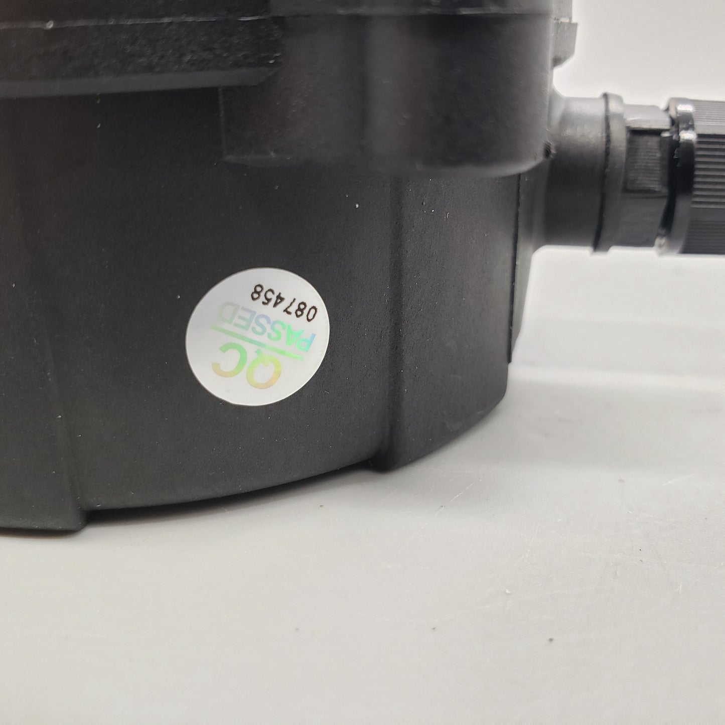 New OEM Replacement for Kelvinator Fan Motor 0USF13