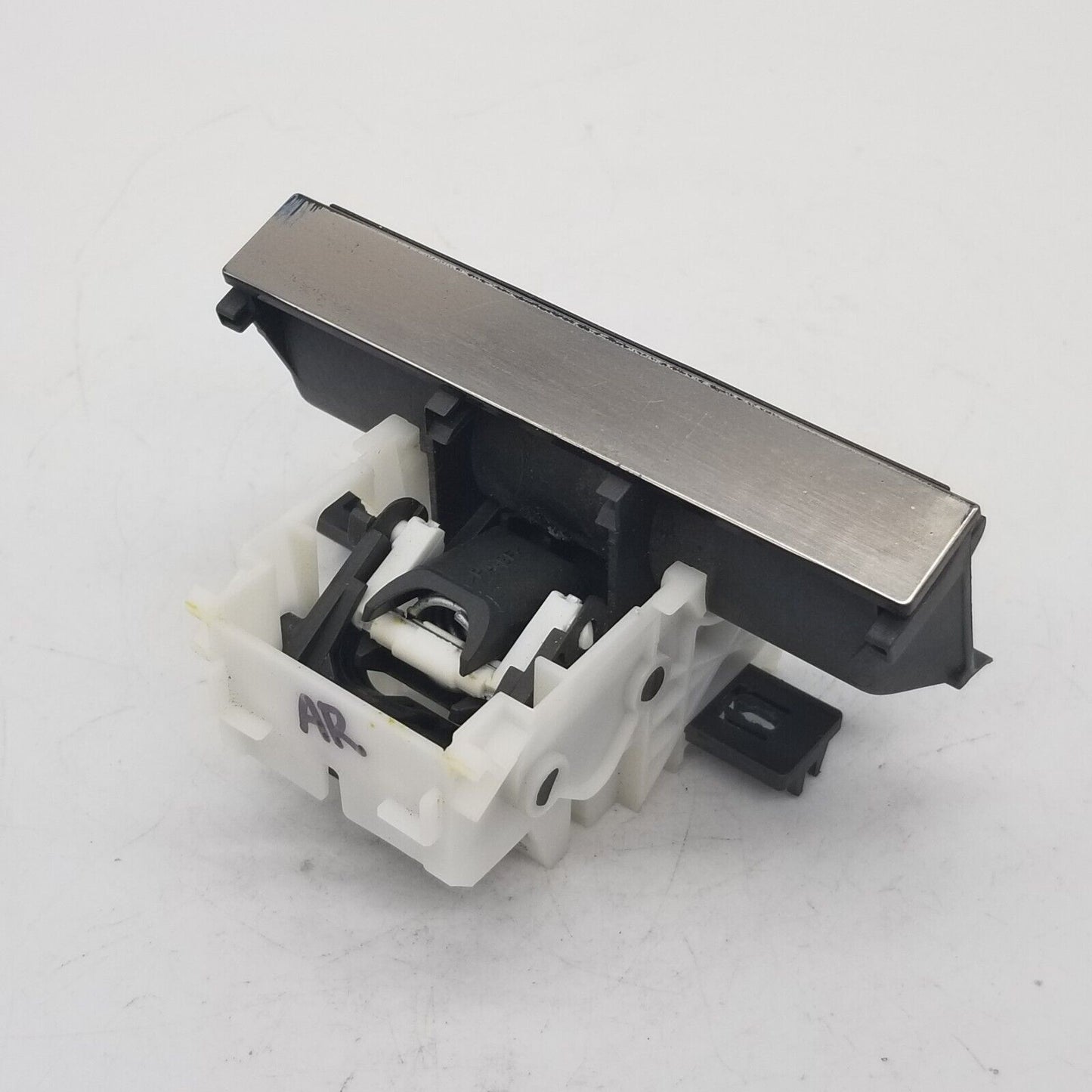 Genuine Replacement for Bosch Dishwasher Door Latch 5600033328