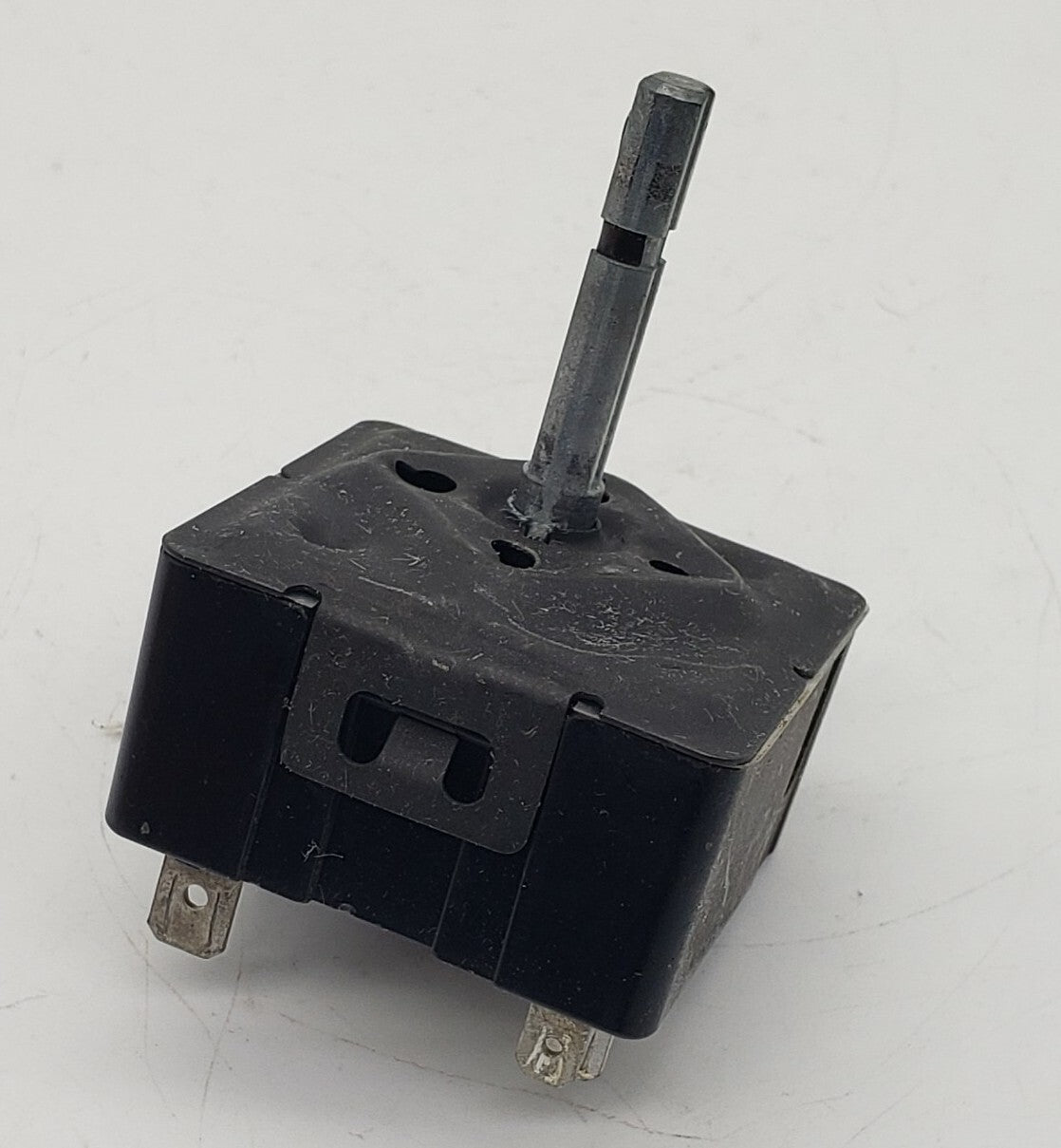 OEM Replacement for GE Range Burner Switch 164D3897P002