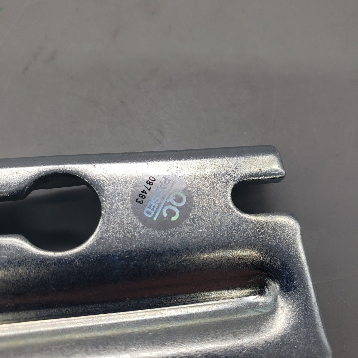 New OEM Replacement for Frigidaire Door Hinge 5304526772